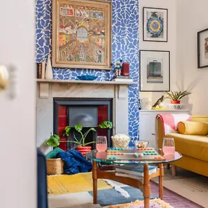https://exquisite-3-bed-central-historic-townhouse-inside-city-walls.yorkshirehotels.net